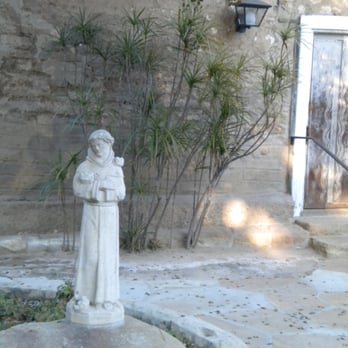 Santa Barbara Historical Museum - Another statue in the garden - Museums Near Me - Santa Barbara, California Santa Barbara Historical Museum - Another statue in the garden - Museums Near Me - Santa Barbara, California