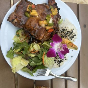 Barefoot Beach Cafe - Breakfast & Brunch Near Me - Honolulu, Hawaii