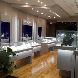Gold Diamond & Design