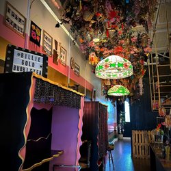 Billie Gold Bubble Tea Lounge
