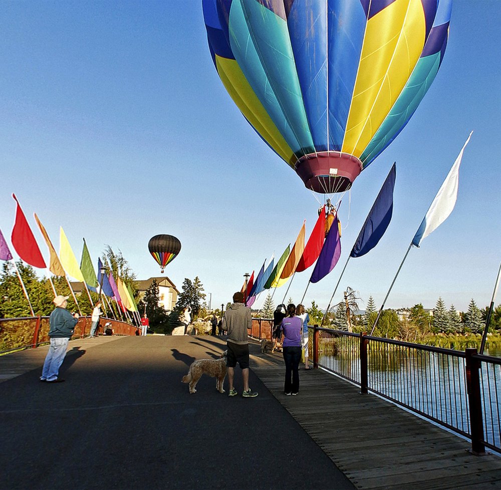 SCOTT POWERS KNIGHTSBRIDGE INT REAL ESTATE 920 NW Bond St, BEND