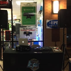 Epik Cards and Games - Midnight release of Evolve at the Gamestop off Davis
