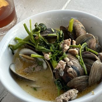 Mud Hen Water - We soaked up all of that delicious broth with our bread! - Hawaiian Near Me - Honolulu, Hawaii Mud Hen Water - We soaked up all of that delicious broth with our bread! - Hawaiian Near Me - Honolulu, Hawaii