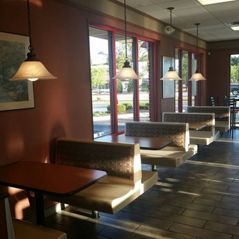 Arby's - Clean dining area - Fast Food Near Me - Grovetown, Georgia