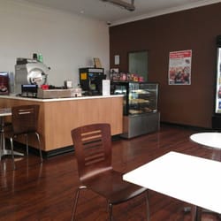 Bunnings Warehouse - Cafe next to kids playground