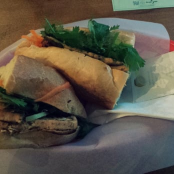 Ăn Bánh Mì - Bánh mì chay xã - Bánh mì with lemongrass tofu - Vietnamese Near Me - Dusseldorf, NW Ăn Bánh Mì - Bánh mì chay xã - Bánh mì with lemongrass tofu - Vietnamese Near Me - Dusseldorf, NW