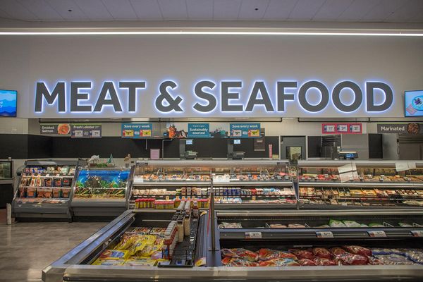 Stop & Shop by null