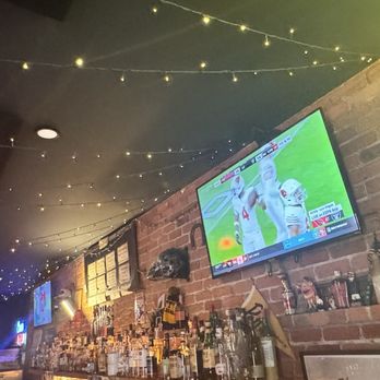 Pitt’s Pub - Bars Near Me - San Francisco, California