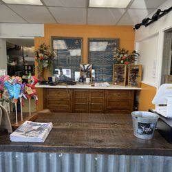 The Barnyard - Good selection of beverages.