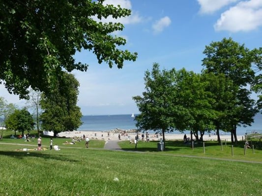 Bellevue Beach by null