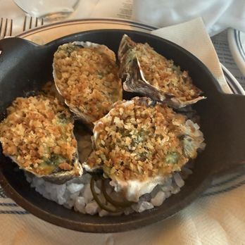 Harbor House - Underneath all the crumbs, the worst oysters you'll ever eat - Seafood Near Me - Milwaukee, Wisconsin
