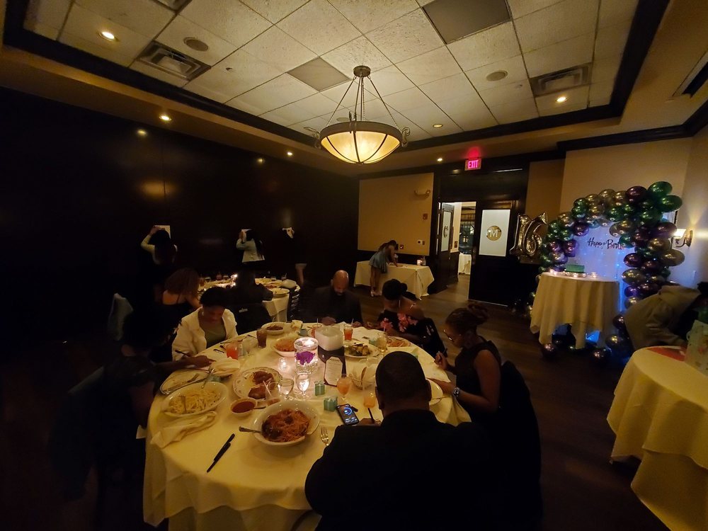 Maggiano's Little Italy