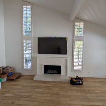 Aleks Handyman - TV wall mounting. - Handyman Near Me - Palm Desert, California Aleks Handyman - TV wall mounting. - Handyman Near Me - Palm Desert, California