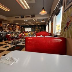 Debby's Diner - Time travel