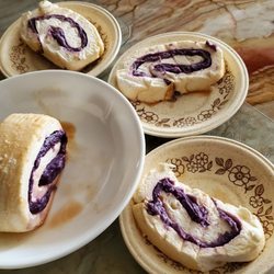 Purple Yum Cakes & Pastries - Brazo de Ube