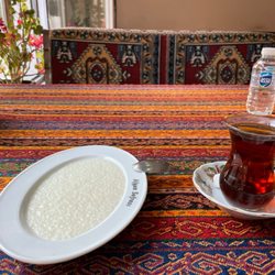 Afganistan Sofrası - Rice pudding dessert