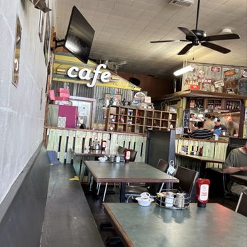 Johnnys Family Cafe - Cute long bench. Very roomy. - Comfort Food Near Me - Oglesby, Texas Johnnys Family Cafe - Cute long bench. Very roomy. - Comfort Food Near Me - Oglesby, Texas