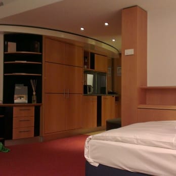 Madison Hotel - Hotels Near Me - Hamburg, HH