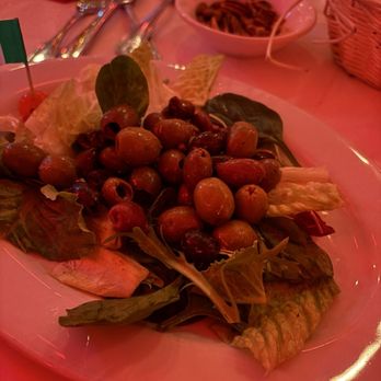 Hosteria Romana - Olives - Italian Near Me - Miami Beach, Florida