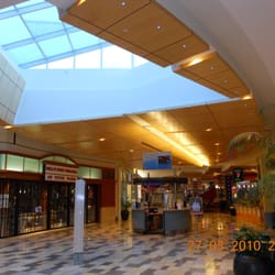 Westfield Oakridge