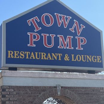 Town Pump Restaurant & Lounge - Sign from Main Street - Lounges Near Me - Stettler, Alberta
