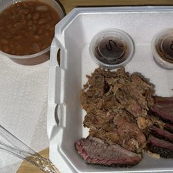 Flavorsmith Craft Barbeque - Brisket, pulled pork, baked beans, Mac and cheese, banana pudding.