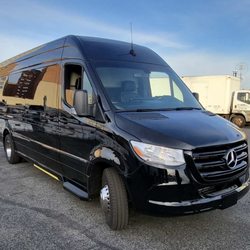 Lanas Limo - 8 passengers Jet Sprinter with 4 bucket seats and table