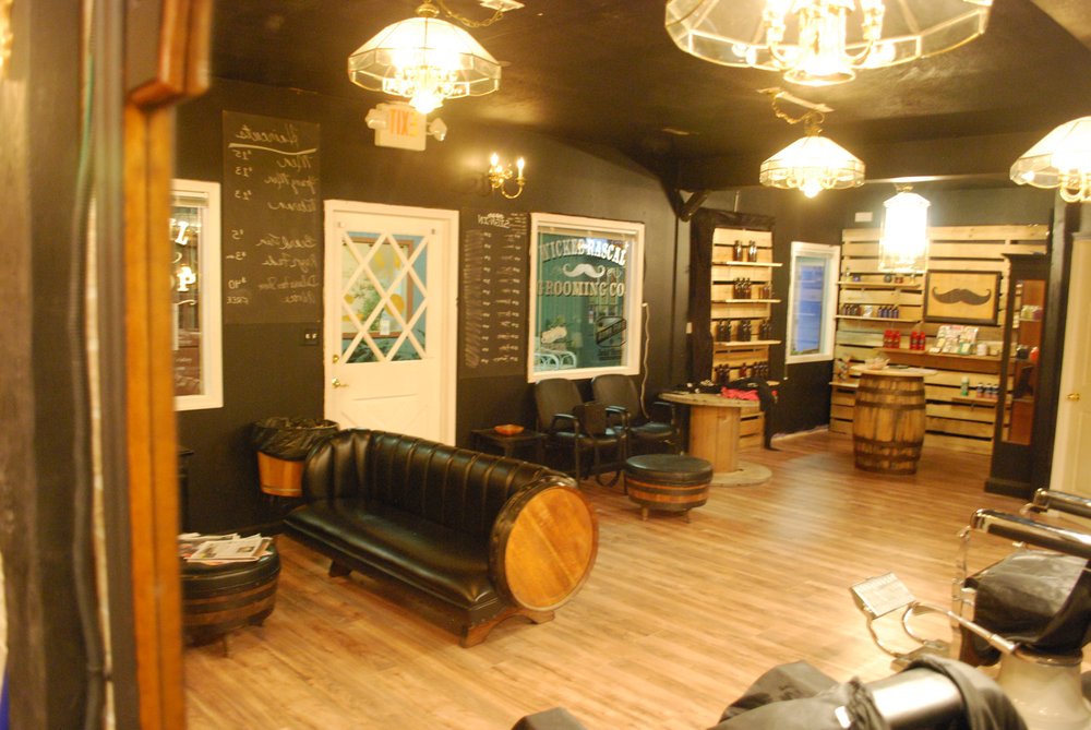 Wicked Rascal Barbershop & Grooming Company Logo