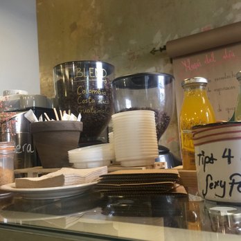 The Little Big Café - Cute decor - Breakfast & Brunch Near Me - Madrid, M The Little Big Café - Cute decor - Breakfast & Brunch Near Me - Madrid, M