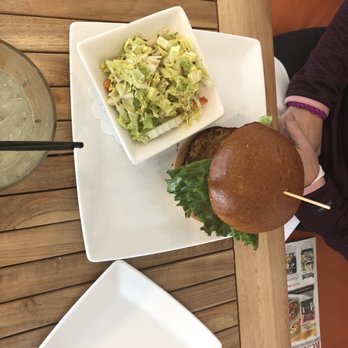 Santiago's Florida Kitchen & Craft Bar - Fish sandwich with slaw - Spanish Near Me - St. Augustine, Florida Santiago's Florida Kitchen & Craft Bar - Fish sandwich with slaw - Spanish Near Me - St. Augustine, Florida