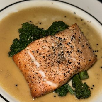 H&W Steakhouse - Steakhouses Near Me - Norcross, Georgia