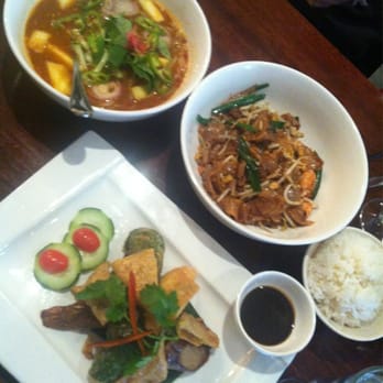 Rasa - Taste good buy portion is considered small in terms of US standards. - Malaysian Near Me - New York, New York Rasa - Taste good buy portion is considered small in terms of US standards. - Malaysian Near Me - New York, New York