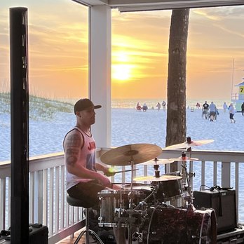 Clearwater Beach - Palm Pavilion live music - Beaches Near Me Clearwater Beach - Palm Pavilion live music - Beaches Near Me