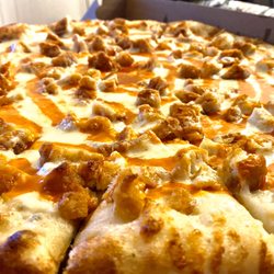Starr's Pizza - Buffalo Chicken Pizza