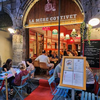La mere Cottivet - outside - French Near Me - Lyon, 69 La mere Cottivet - outside - French Near Me - Lyon, 69