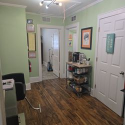 Hairitage Salon - More inside