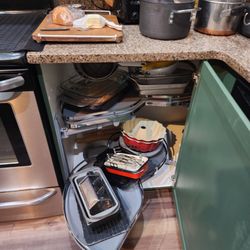 Just Executive Contracting - floating shelves in corner cabinet