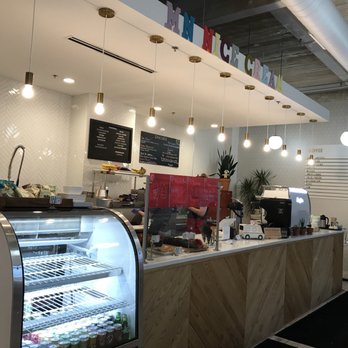 MN Nice Cream - Inside - Ice Cream & Frozen Yogurt Near Me - Minneapolis, Minnesota