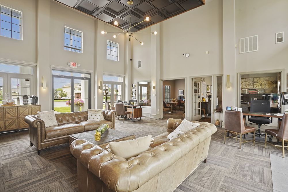 THE REMINGTON APARTMENTS 99 Photos 7272 E 37th St N, Wichita