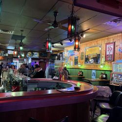 Downtowner Bar & Grill