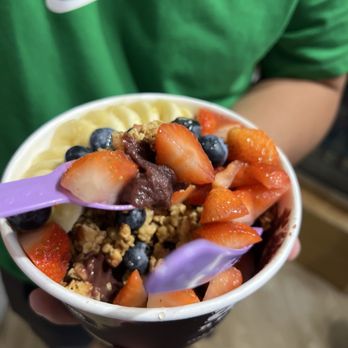 Acai Republic - Açaí Bowl - Acai Bowls Near Me - Honolulu, Hawaii Acai Republic - Açaí Bowl - Acai Bowls Near Me - Honolulu, Hawaii