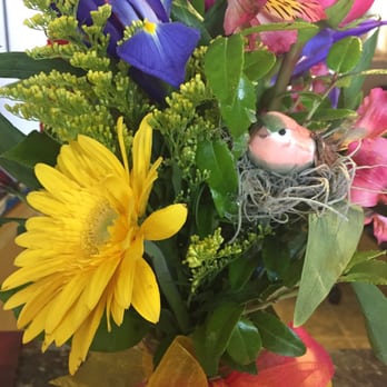OK Flowers SHED - Beautiful bouquet for grandma!!! - Florists Near Me - Stockton, California
