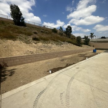 J Fonseca Concrete - a view of a concrete driveway - Masonry/Concrete Near Me - Muscoy, California J Fonseca Concrete - a view of a concrete driveway - Masonry/Concrete Near Me - Muscoy, California