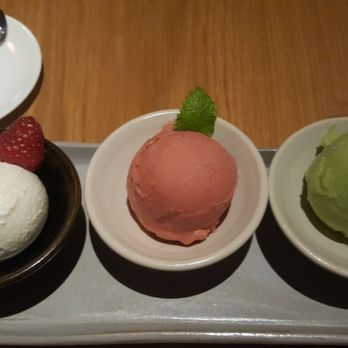 The LOUIS Grillroom - Sauerrahm Eis, Rabarber/Hollunder Sorbet, Basilikum/Birne Sorbet - Barbeque Near Me - Munich, BY The LOUIS Grillroom - Sauerrahm Eis, Rabarber/Hollunder Sorbet, Basilikum/Birne Sorbet - Barbeque Near Me - Munich, BY