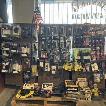 Zak's Guns - Guns & Ammo Near Me - Madera, California