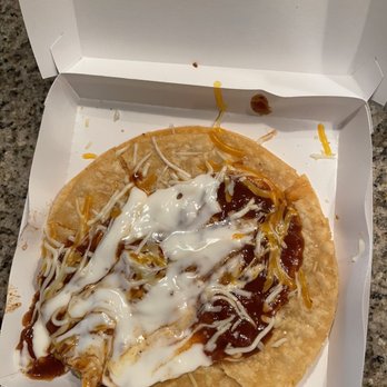 Taco Bell - 2022 Mexican Pizza's on 05/19/2022 - Fast Food Near Me - Phoenix, Arizona