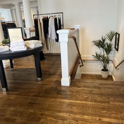 Banana Republic - The upstairs