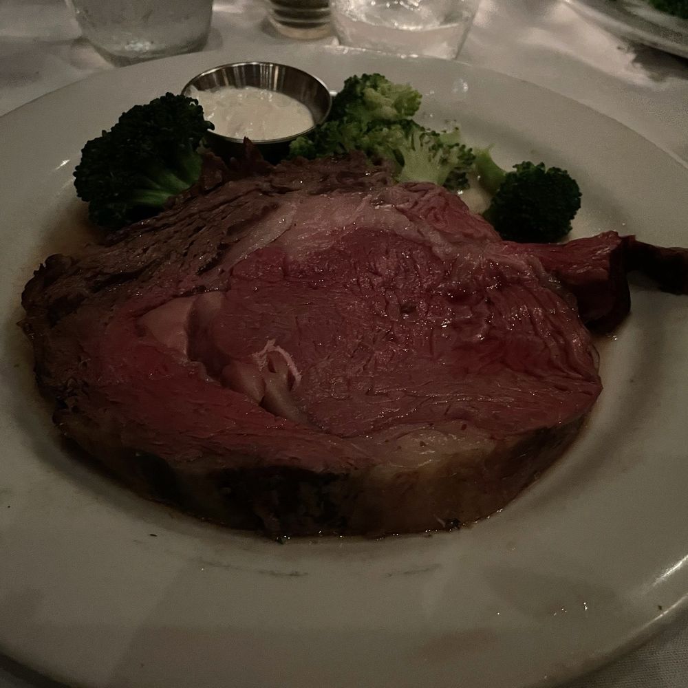 Dal Rae Restaurant - 10oz Prime Rib - Steakhouses Near Me - Pico Rivera, California