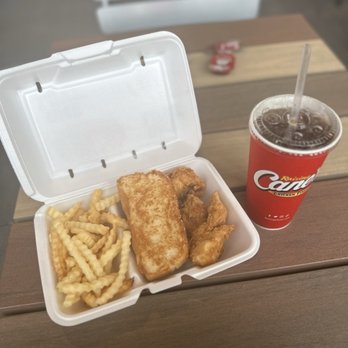 Raising Cane's Chicken Fingers - Fast Food Near Me - Chicago, Illinois Raising Cane's Chicken Fingers - Fast Food Near Me - Chicago, Illinois