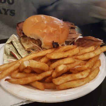 The Pig On Beale - Barbeque Near Me - Memphis, Tennessee